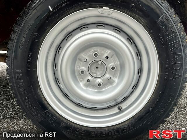 Красный ВАЗ 2107, объемом двигателя 15 л и пробегом 92 тыс. км за 1450 $, фото 7 на Automoto.ua