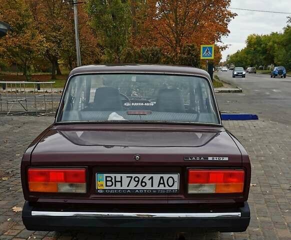 ВАЗ 2107 2006 в Одессе на Automoto.ua Красный ВАЗ 2107, объемом двигателя 1.45 л и пробегом 148 тыс. км за 2000 $, фото 2 на Automoto.ua