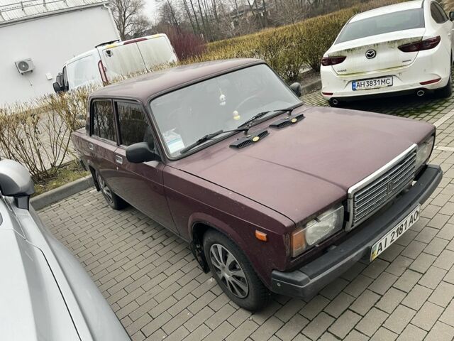 Красный ВАЗ 2107, объемом двигателя 1.5 л и пробегом 107 тыс. км за 950 $, фото 4 на Automoto.ua