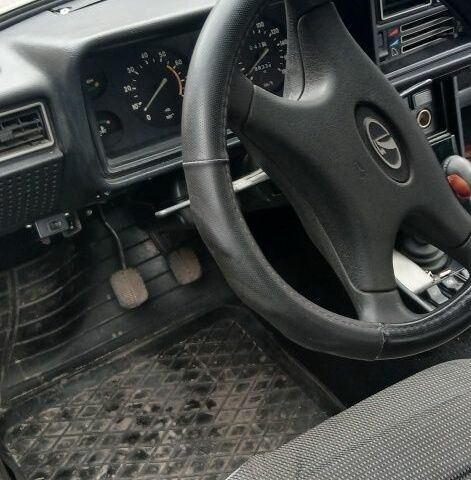 Червоний ВАЗ 2107, об'ємом двигуна 1.5 л та пробігом 88 тис. км за 1500 $, фото 6 на Automoto.ua