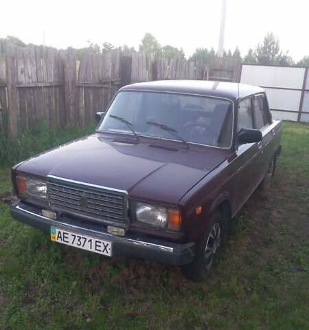 ВАЗ 2107 2006 в Буче на Automoto.ua Красный ВАЗ 2107, объемом двигателя 1.45 л и пробегом 48 тыс. км за 1800 $, фото 1 на Automoto.ua