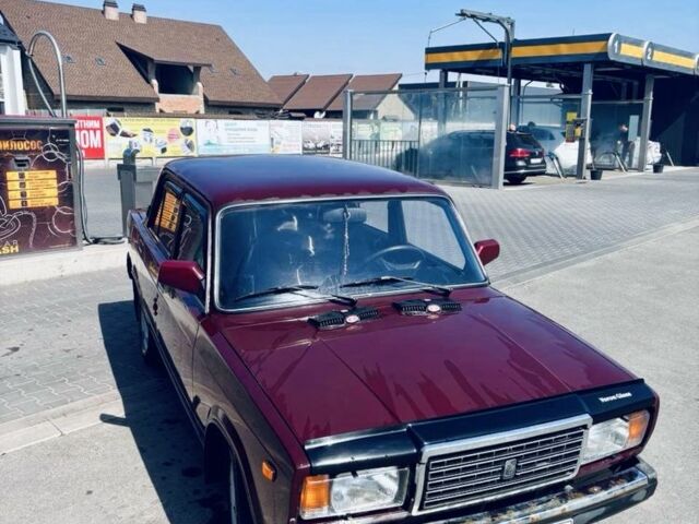 Красный ВАЗ 2107, объемом двигателя 1.5 л и пробегом 56 тыс. км за 2100 $, фото 1 на Automoto.ua