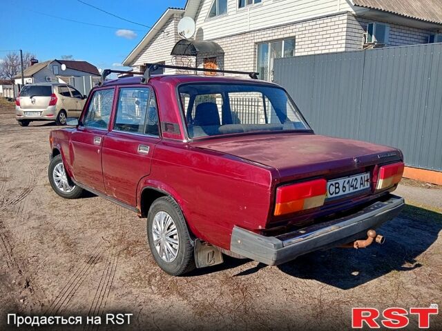 Красный ВАЗ 2107, объемом двигателя 15 л и пробегом 160 тыс. км за 850 $, фото 4 на Automoto.ua