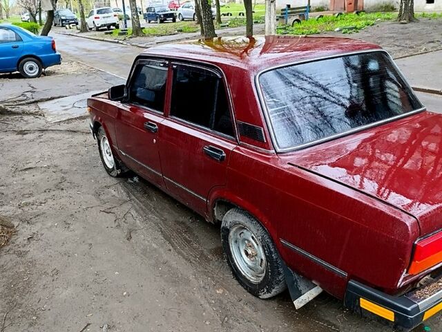 Красный ВАЗ 2107, объемом двигателя 1.5 л и пробегом 0 тыс. км за 1500 $, фото 1 на Automoto.ua