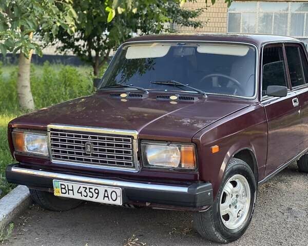 ВАЗ 2107 2006 в Кодыме на Automoto.ua Красный ВАЗ 2107, объемом двигателя 1.5 л и пробегом 86 тыс. км за 2100 $, фото 1 на Automoto.ua