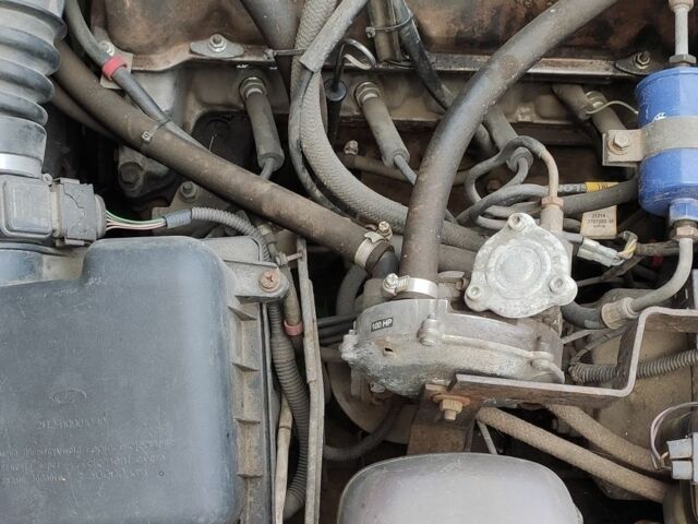 Красный ВАЗ 2107, объемом двигателя 1.6 л и пробегом 157 тыс. км за 1200 $, фото 5 на Automoto.ua