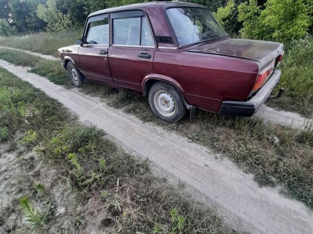 Красный ВАЗ 2107, объемом двигателя 1.5 л и пробегом 190 тыс. км за 890 $, фото 6 на Automoto.ua