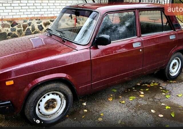 Червоний ВАЗ 2107, об'ємом двигуна 1.5 л та пробігом 117 тис. км за 1231 $, фото 1 на Automoto.ua