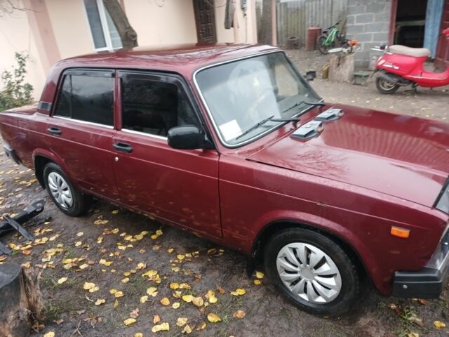 Красный ВАЗ 2107, объемом двигателя 0 л и пробегом 60 тыс. км за 1000 $, фото 2 на Automoto.ua