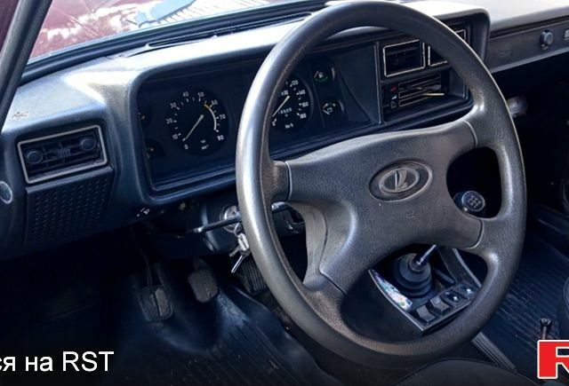 ВАЗ 2107 2007 у Полтаві на Automoto.ua Червоний ВАЗ 2107, об'ємом двигуна 1.5 л та пробігом 0 тис. км за 1230 $, фото 4 на Automoto.ua