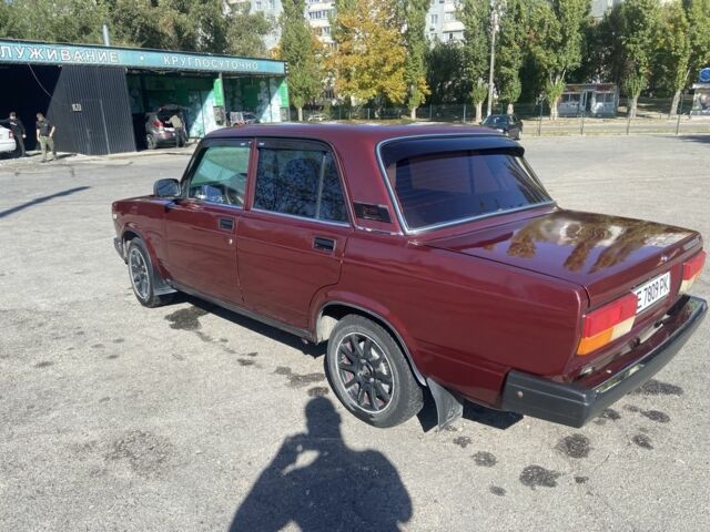 Красный ВАЗ 2107, объемом двигателя 1.5 л и пробегом 100 тыс. км за 1700 $, фото 5 на Automoto.ua