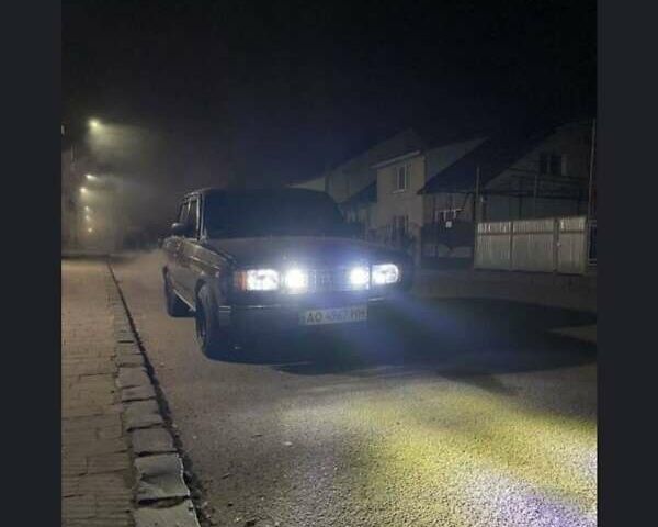 Красный ВАЗ 2107, объемом двигателя 1.6 л и пробегом 50 тыс. км за 1200 $, фото 3 на Automoto.ua