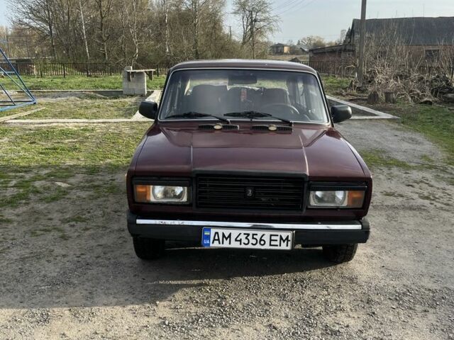 Красный ВАЗ 2107, объемом двигателя 1.6 л и пробегом 50 тыс. км за 1300 $, фото 7 на Automoto.ua