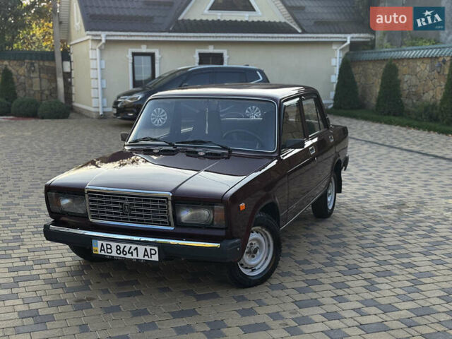 ВАЗ 2107 2007 в Могилев-Подольском на Automoto.ua Красный ВАЗ 2107, объемом двигателя 1.5 л и пробегом 40 тыс. км за 2999 $, фото 7 на Automoto.ua