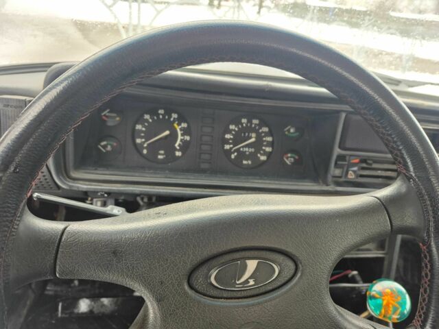 Червоний ВАЗ 2107, об'ємом двигуна 1.5 л та пробігом 44 тис. км за 1000 $, фото 11 на Automoto.ua