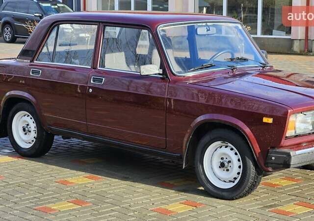 ВАЗ 2107 2007 в Иршава на Automoto.ua Красный ВАЗ 2107, объемом двигателя 0 л и пробегом 24 тыс. км за 2999 $, фото 6 на Automoto.ua