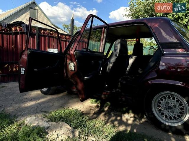 Красный ВАЗ 2107, объемом двигателя 1.5 л и пробегом 48 тыс. км за 2400 $, фото 5 на Automoto.ua