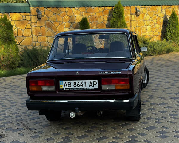 ВАЗ 2107 2007 в Могилев-Подольском на Automoto.ua Красный ВАЗ 2107, объемом двигателя 1.5 л и пробегом 40 тыс. км за 2999 $, фото 4 на Automoto.ua