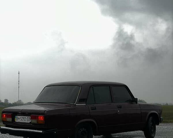 Красный ВАЗ 2107, объемом двигателя 1.6 л и пробегом 130 тыс. км за 1750 $, фото 4 на Automoto.ua