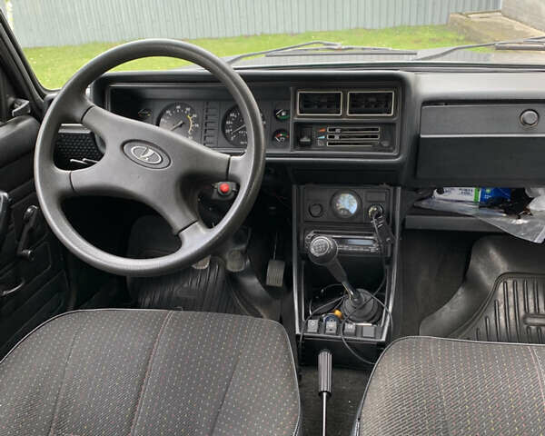 Красный ВАЗ 2107, объемом двигателя 1.6 л и пробегом 89 тыс. км за 1710 $, фото 7 на Automoto.ua