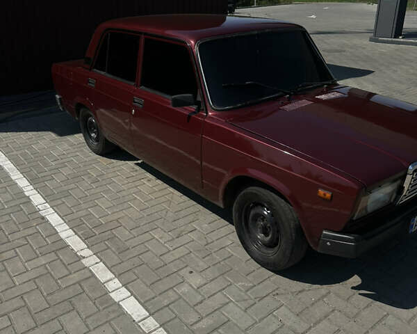 Красный ВАЗ 2107, объемом двигателя 1.5 л и пробегом 100 тыс. км за 1700 $, фото 2 на Automoto.ua