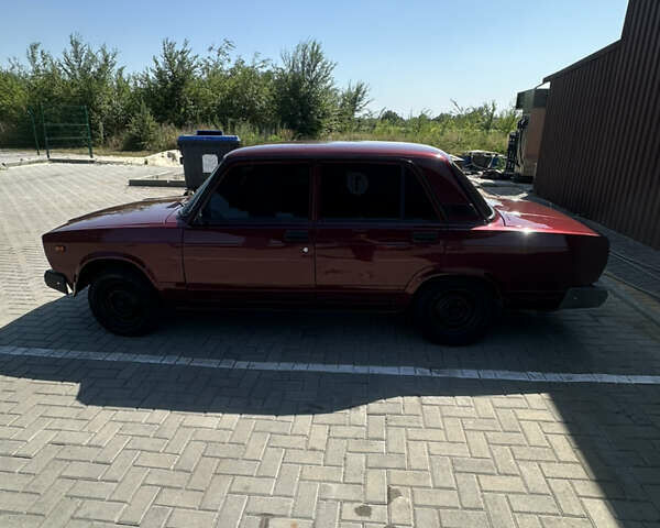 Красный ВАЗ 2107, объемом двигателя 1.5 л и пробегом 100 тыс. км за 1700 $, фото 5 на Automoto.ua