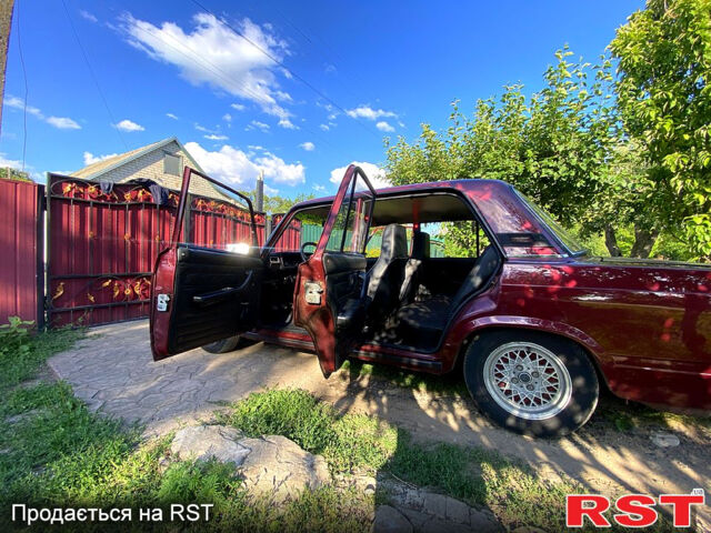 Красный ВАЗ 2107, объемом двигателя 1.5 л и пробегом 48 тыс. км за 2600 $, фото 8 на Automoto.ua