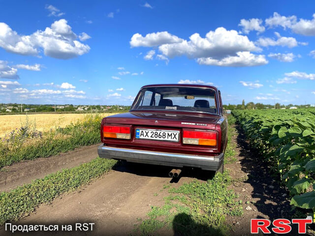 Красный ВАЗ 2107, объемом двигателя 1.5 л и пробегом 48 тыс. км за 2600 $, фото 2 на Automoto.ua