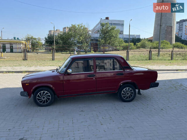 Червоний ВАЗ 2107, об'ємом двигуна 1.45 л та пробігом 160 тис. км за 1550 $, фото 5 на Automoto.ua