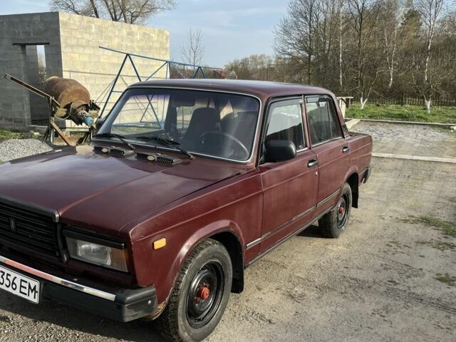 Красный ВАЗ 2107, объемом двигателя 1.6 л и пробегом 50 тыс. км за 1300 $, фото 1 на Automoto.ua