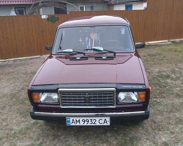 Красный ВАЗ 2107, объемом двигателя 1.45 л и пробегом 52 тыс. км за 2999 $, фото 4 на Automoto.ua