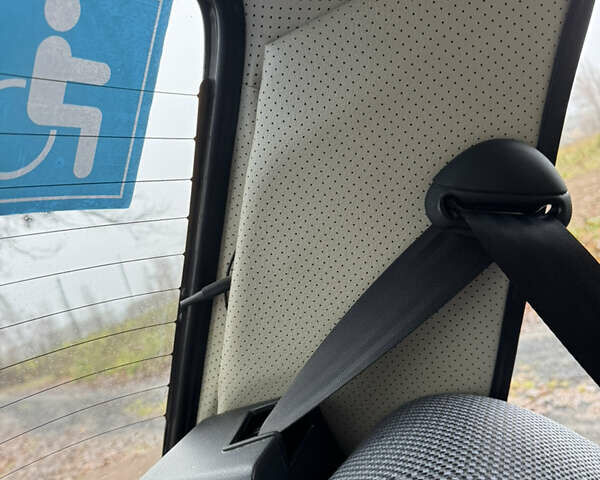 Красный ВАЗ 2107, объемом двигателя 1.5 л и пробегом 47 тыс. км за 2499 $, фото 92 на Automoto.ua