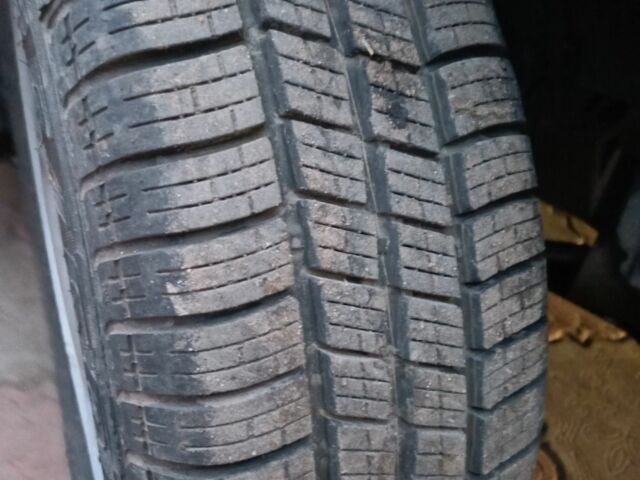 Красный ВАЗ 2107, объемом двигателя 1 л и пробегом 49 тыс. км за 3299 $, фото 7 на Automoto.ua