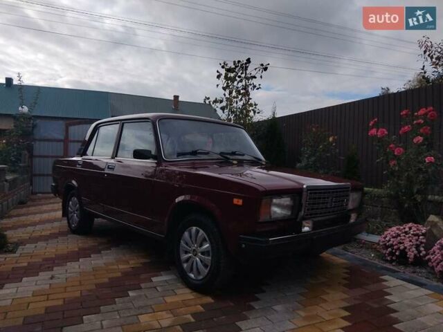 Красный ВАЗ 2107, объемом двигателя 1.5 л и пробегом 120 тыс. км за 1780 $, фото 5 на Automoto.ua
