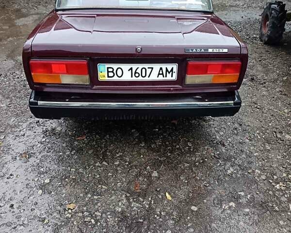 Красный ВАЗ 2107, объемом двигателя 1.57 л и пробегом 61 тыс. км за 2149 $, фото 3 на Automoto.ua