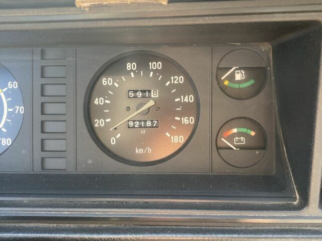 Красный ВАЗ 2107, объемом двигателя 0 л и пробегом 90 тыс. км за 1500 $, фото 6 на Automoto.ua