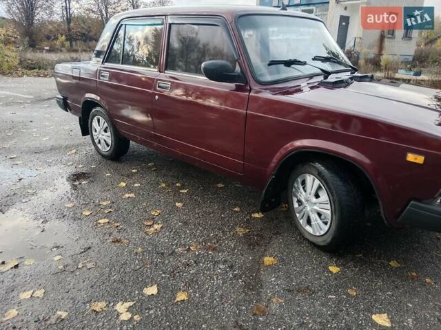 Красный ВАЗ 2107, объемом двигателя 1.5 л и пробегом 122 тыс. км за 1600 $, фото 2 на Automoto.ua
