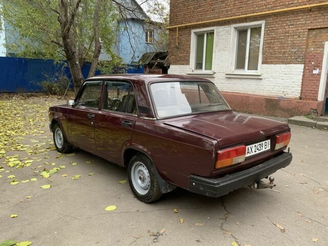 Красный ВАЗ 2107, объемом двигателя 1.5 л и пробегом 68 тыс. км за 774 $, фото 3 на Automoto.ua