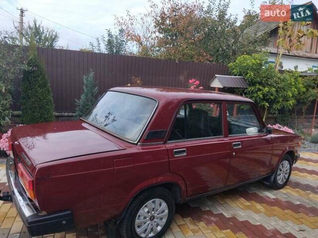 ВАЗ 2107 2008 в Гоще на Automoto.ua Красный ВАЗ 2107, объемом двигателя 1.5 л и пробегом 120 тыс. км за 1680 $, фото 3 на Automoto.ua
