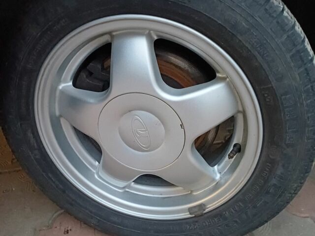 Красный ВАЗ 2107, объемом двигателя 1 л и пробегом 49 тыс. км за 3299 $, фото 6 на Automoto.ua