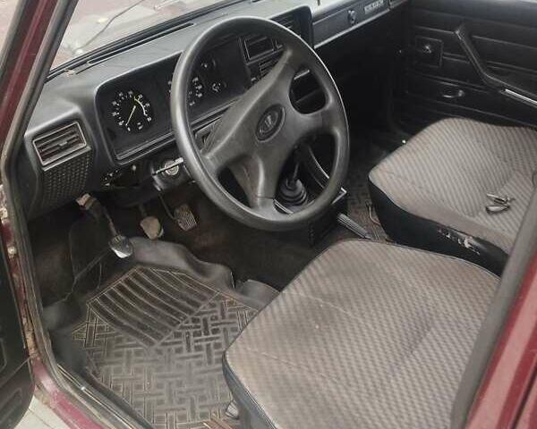 Красный ВАЗ 2107, объемом двигателя 0 л и пробегом 220 тыс. км за 1100 $, фото 3 на Automoto.ua