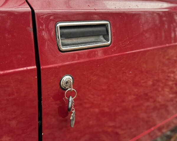 Красный ВАЗ 2107, объемом двигателя 1.5 л и пробегом 47 тыс. км за 2499 $, фото 30 на Automoto.ua