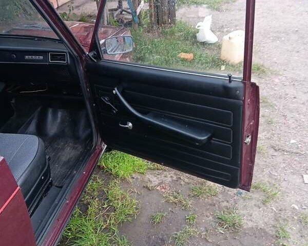 Красный ВАЗ 2107, объемом двигателя 1.5 л и пробегом 101 тыс. км за 1499 $, фото 10 на Automoto.ua