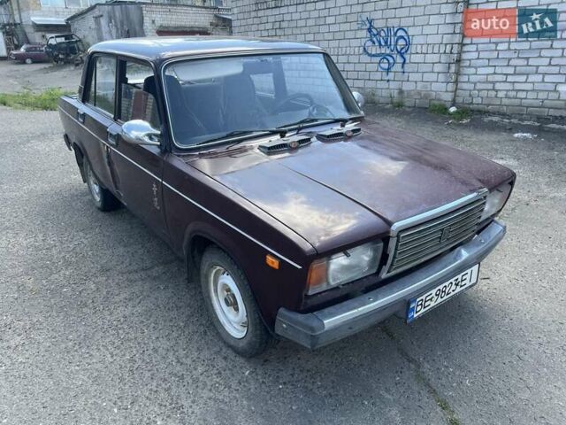 Красный ВАЗ 2107, объемом двигателя 1.45 л и пробегом 70 тыс. км за 1800 $, фото 1 на Automoto.ua
