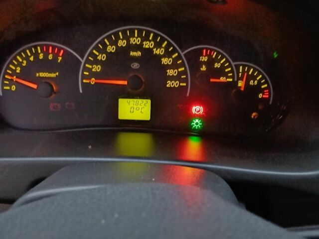 Красный ВАЗ 2107, объемом двигателя 1 л и пробегом 49 тыс. км за 3299 $, фото 5 на Automoto.ua