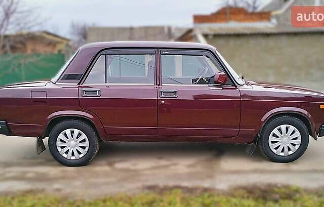 Червоний ВАЗ 2107, об'ємом двигуна 1.45 л та пробігом 45 тис. км за 2700 $, фото 3 на Automoto.ua