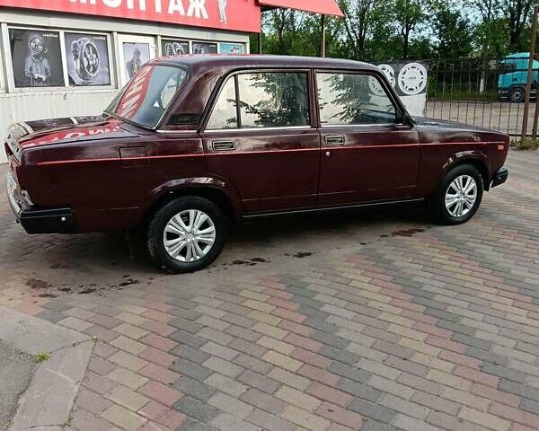 Красный ВАЗ 2107, объемом двигателя 1.5 л и пробегом 101 тыс. км за 1499 $, фото 3 на Automoto.ua