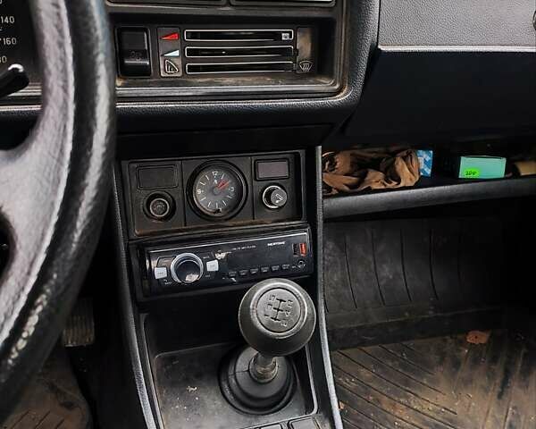 Червоний ВАЗ 2107, об'ємом двигуна 1.5 л та пробігом 74 тис. км за 1450 $, фото 5 на Automoto.ua