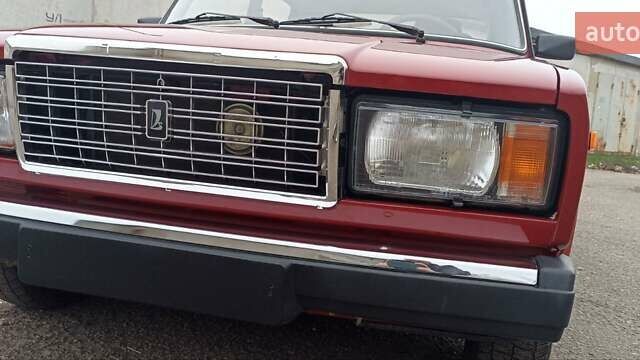 Червоний ВАЗ 2107, об'ємом двигуна 1.5 л та пробігом 33 тис. км за 3750 $, фото 4 на Automoto.ua