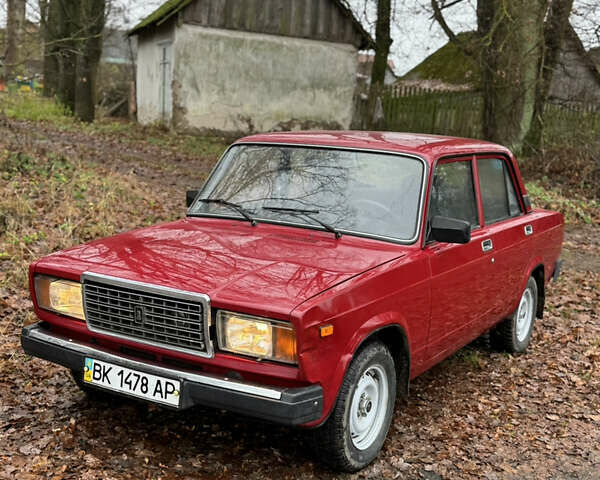 Красный ВАЗ 2107, объемом двигателя 1.5 л и пробегом 47 тыс. км за 2499 $, фото 3 на Automoto.ua